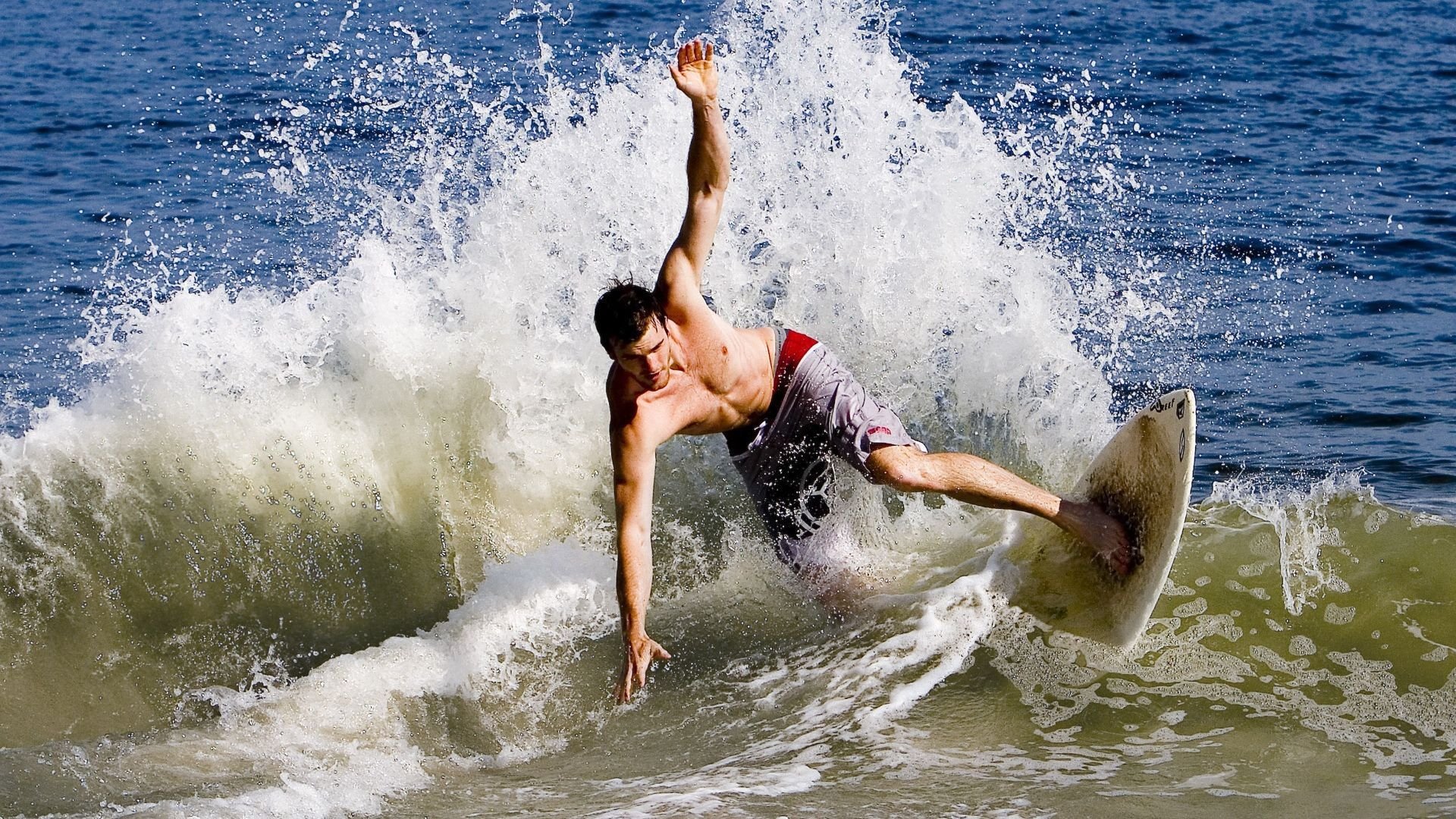 NBA比赛出现多次精彩扣篮